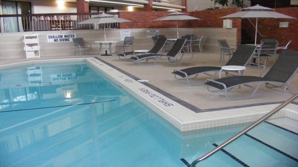 Holiday Inn Oakville Centre By Ihg Ngoại thất bức ảnh