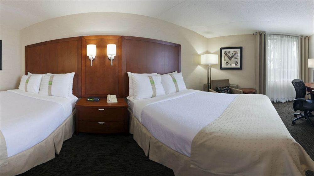 Holiday Inn Oakville Centre By Ihg Ngoại thất bức ảnh