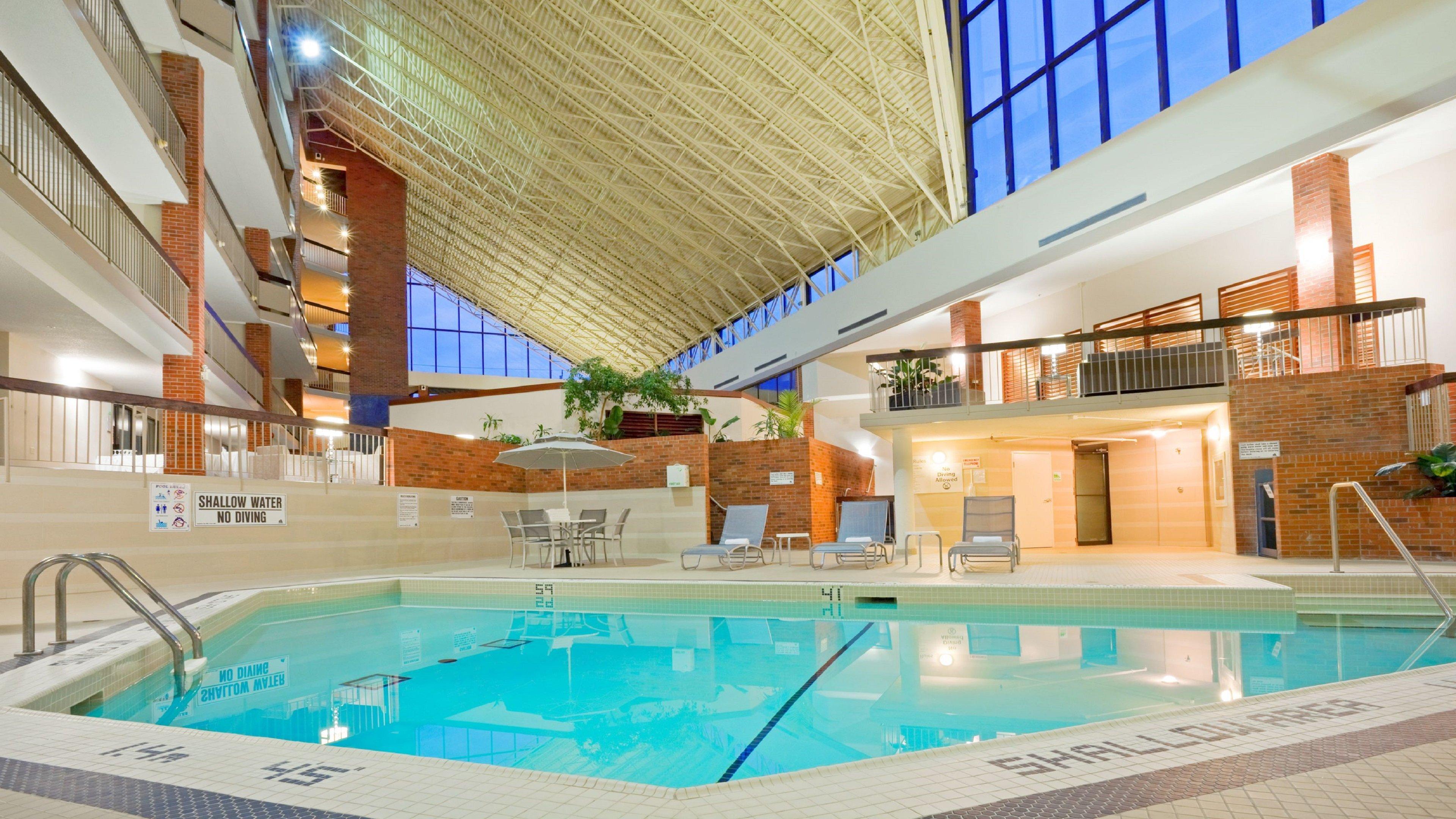 Holiday Inn Oakville Centre By Ihg Ngoại thất bức ảnh