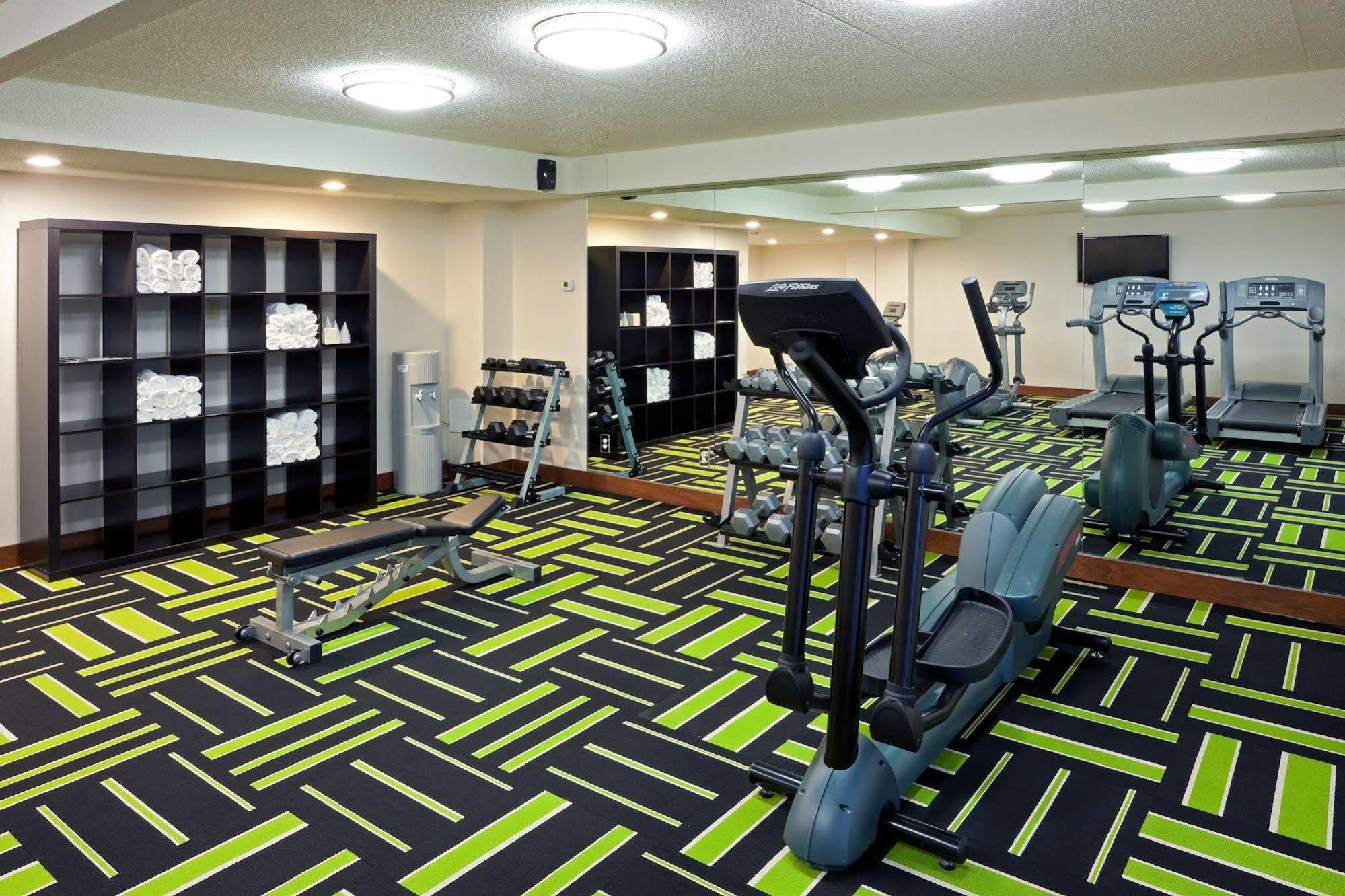 Holiday Inn Oakville Centre By Ihg Ngoại thất bức ảnh